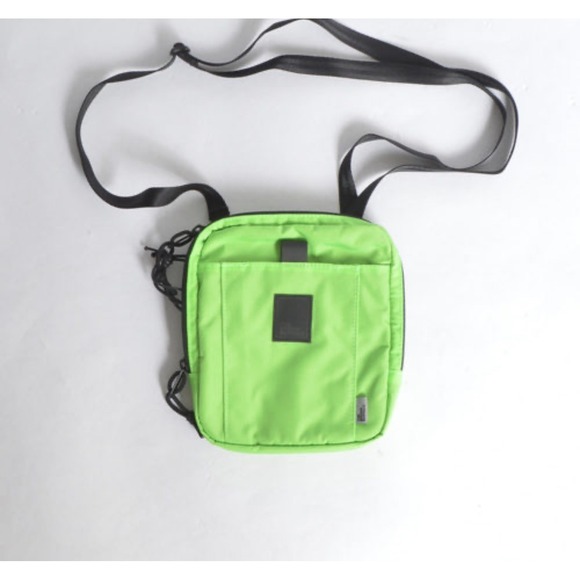 The Brown Buffalo Handbags - New The Brown Buffalo Conceal Sling Lime Green STORMPROOF Nylon Crossbody Sample
